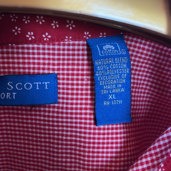 Vtg CHRISTMAS holiday Karen Scott button down shirt top red gingham embroidered - Picture 6 of 7